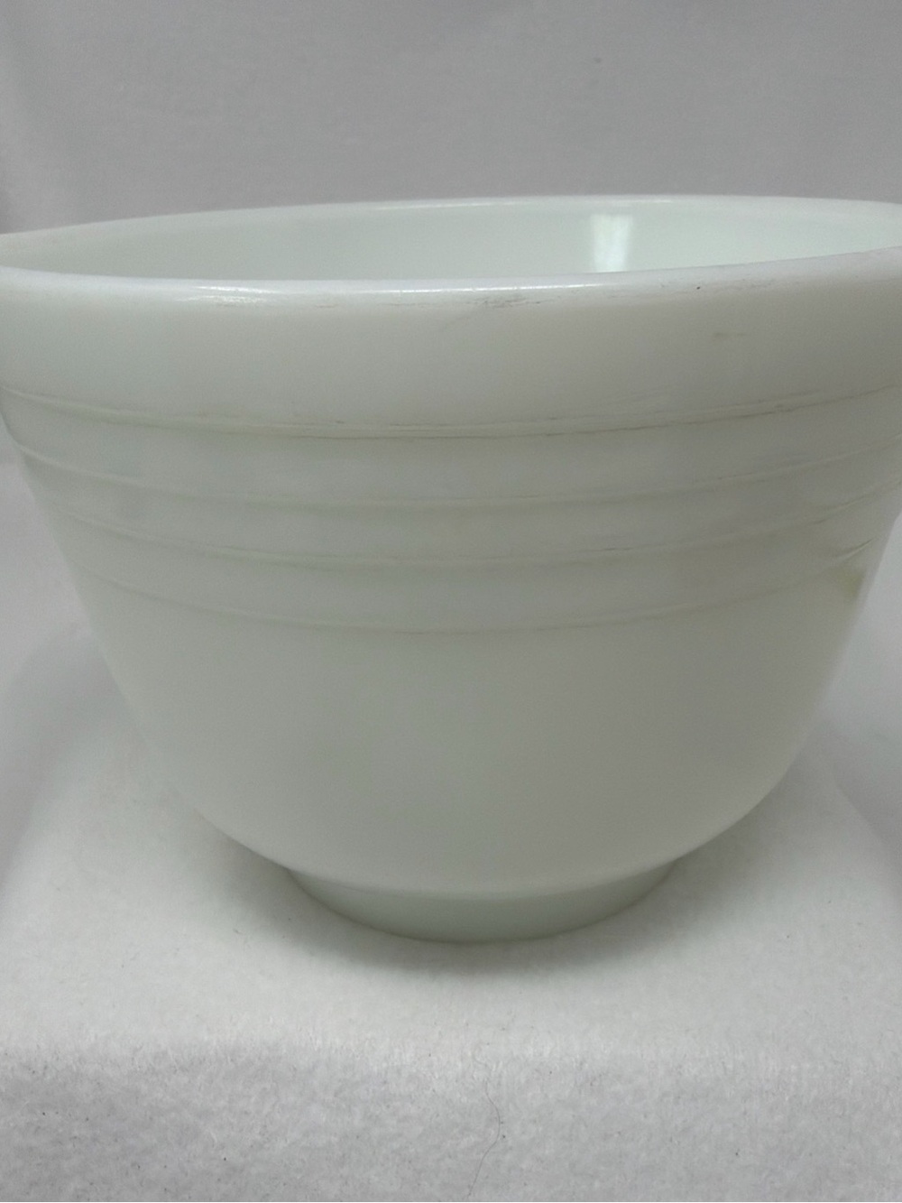 Vintage Pyrex Hamilton Beach White Milk Glass Mixing Bowl